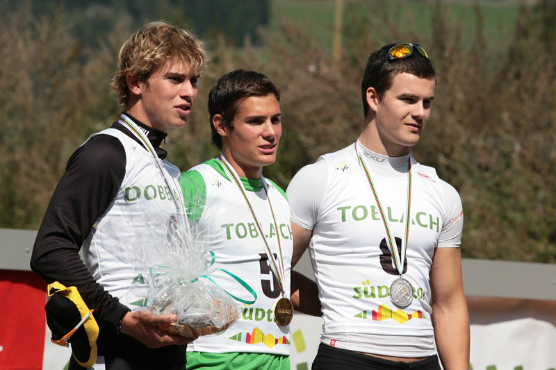 Podium junior