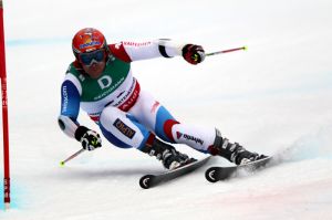 Hirscher sort indemne d'un grave accident de la route