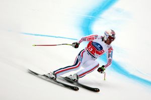 Hirscher sort indemne d'un grave accident de la route
