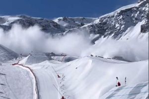Coupe du monde de slope style à Tignes - L'avalanche