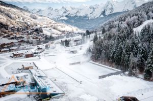 Coupe du monde de ski ou de biathlon et neige artificielle
