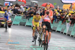 Tour de France à la Plagne - Arensman s'impose encore